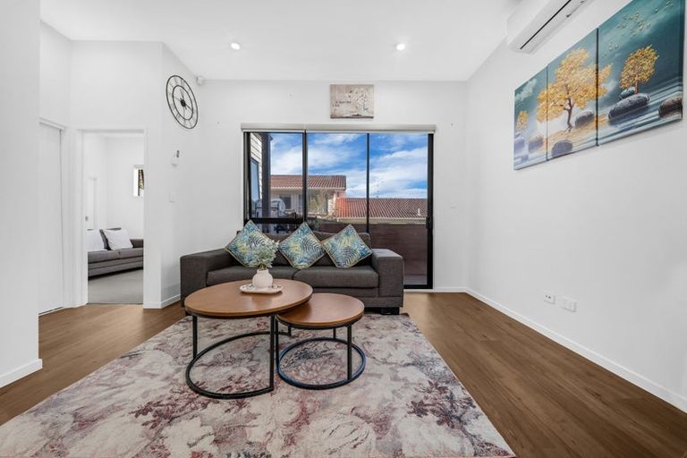 Photo of property in 58b Spinella Drive, Bayview, Auckland, 0629