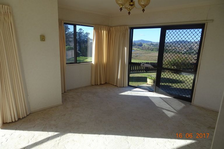 Photo of property in 4b Begonia Way, Greerton, Tauranga, 3112