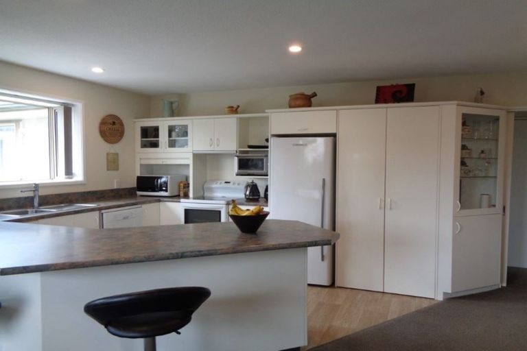 Photo of property in 4 Bluff Street, Coalgate, 7673