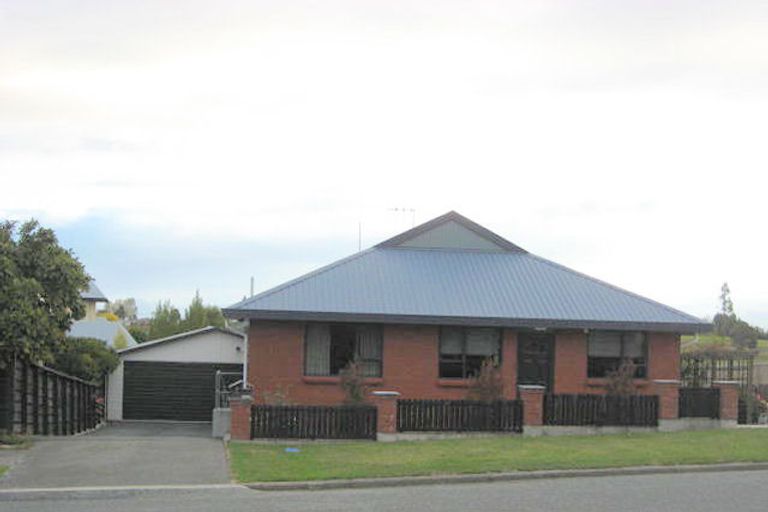 Photo of property in 15 Holmes Street, Holmes Hill, Oamaru, 9401