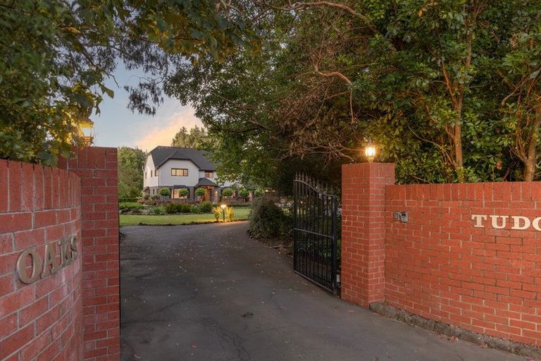 Photo of property in 215 Sparks Road, Hoon Hay, Christchurch, 8025