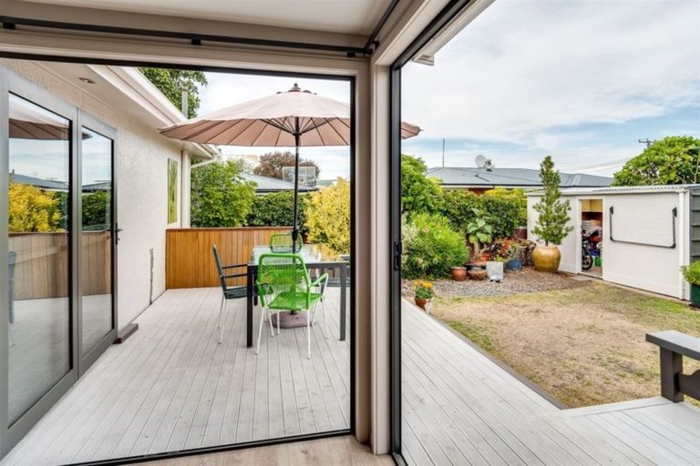 Photo of property in 81 Charles Street, Westshore, Napier, 4110