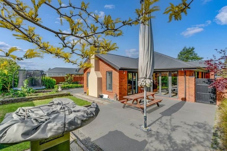 Photo of property in 2 Burbank Drive, Aidanfield, Christchurch, 8025