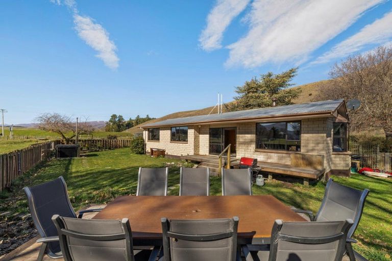 Photo of property in 2915 Tarras-cromwell Road, Tarras, Cromwell, 9383