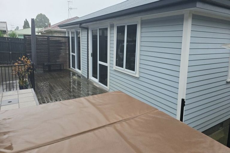 Photo of property in 28 Windsor Road, Bellevue, Tauranga, 3110