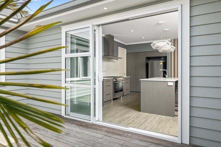 Photo of property in 21 Puhirake Crescent, Pyes Pa, Tauranga, 3112