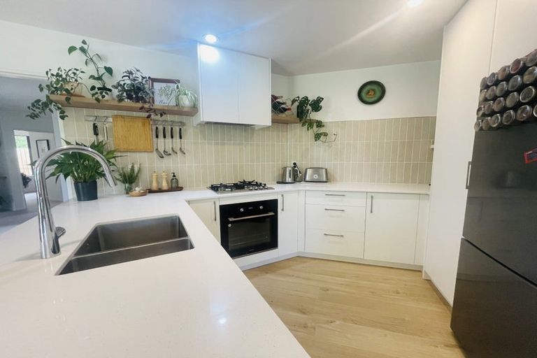 Photo of property in 15 Matlock Street, Woolston, Christchurch, 8062