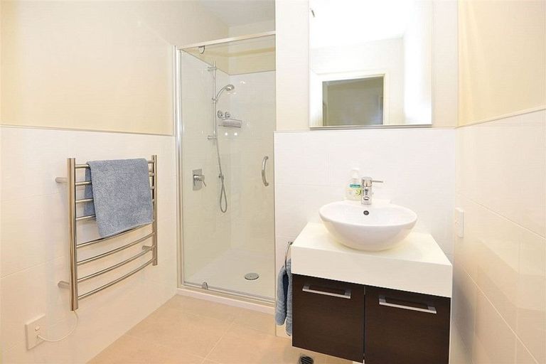 Photo of property in 42 Parkside Drive, Orewa, 0931