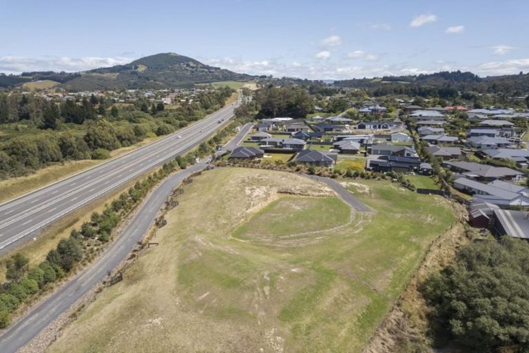 Photo of property in 45 Awa Toru Drive, Fairfield, Dunedin, 9018