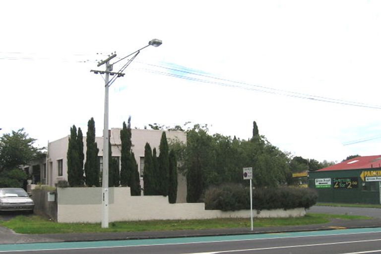 Photo of property in 1/886 Dominion Road, Mount Eden, Auckland, 1041