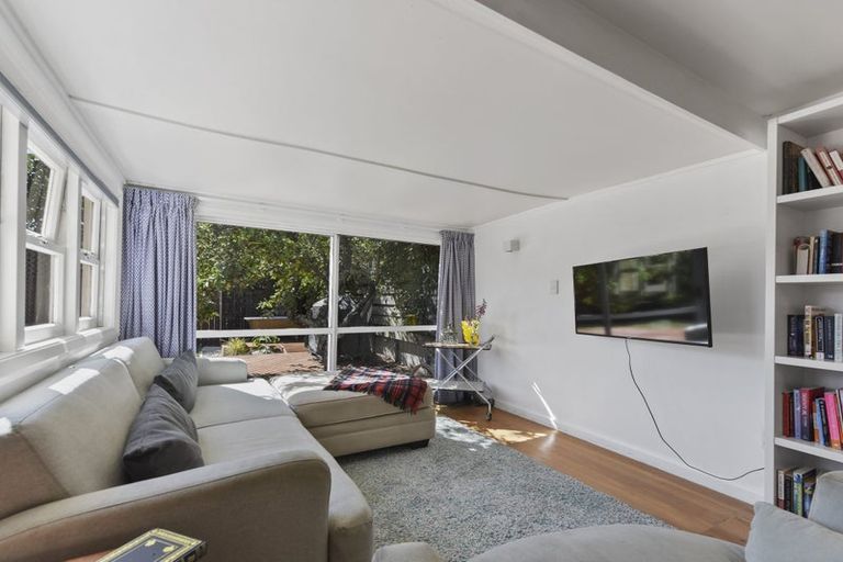 Photo of property in 35 Trafalgar Street, The Wood, Nelson, 7010