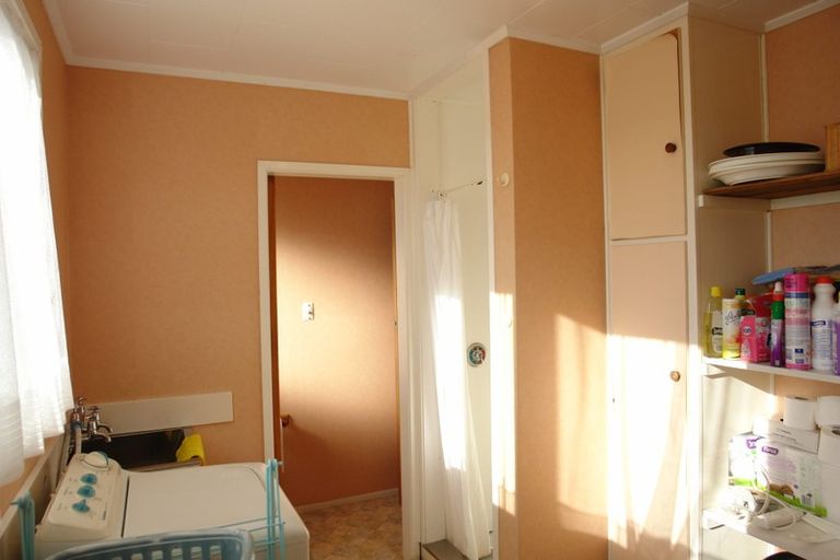 Photo of property in 33 Gloucester Street, Patea, 4520