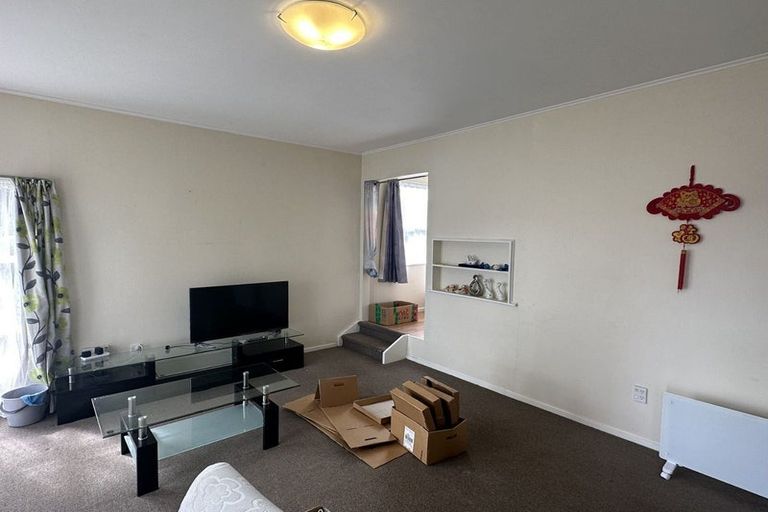 Photo of property in 1/37 Mildmay Road, Henderson, Auckland, 0610