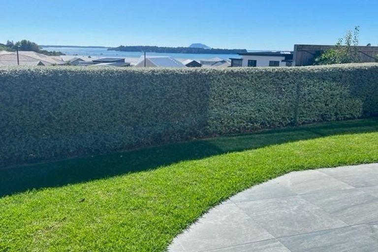 Photo of property in 16 Parkland Rise, Omokoroa, 3114