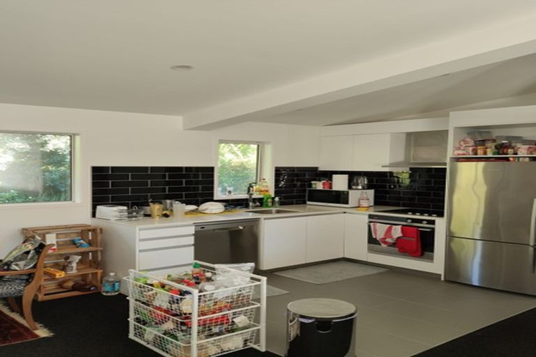 Photo of property in 9/74 Derwent Street, Island Bay, Wellington, 6023