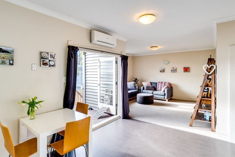 Photo of property in 126a Shakespeare Road, Bluff Hill, Napier, 4110