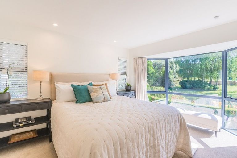 Photo of property in 50a Manu Grove, Waikanae, 5036