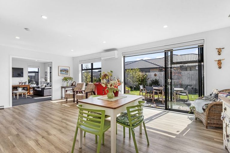 Photo of property in 106 Caulfield Avenue, Halswell, Christchurch, 8025