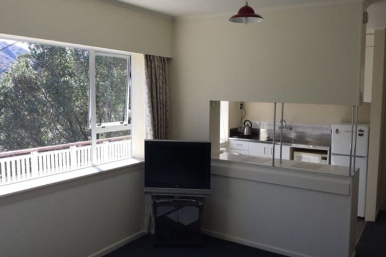 Photo of property in 3/132 Curtis Street, Northland, Wellington, 6012