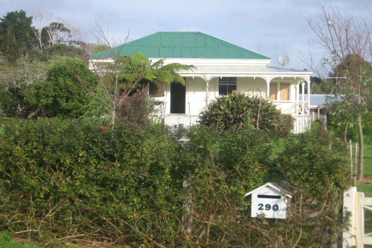 Photo of property in 290 Edward Street, Coromandel, 3506