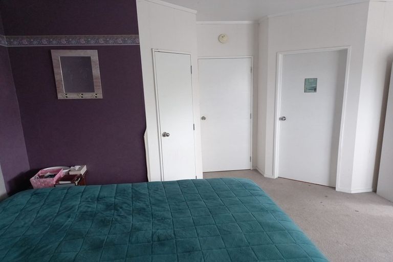 Photo of property in 101 Hillcrest Drive, Kelvin Grove, Palmerston North, 4414