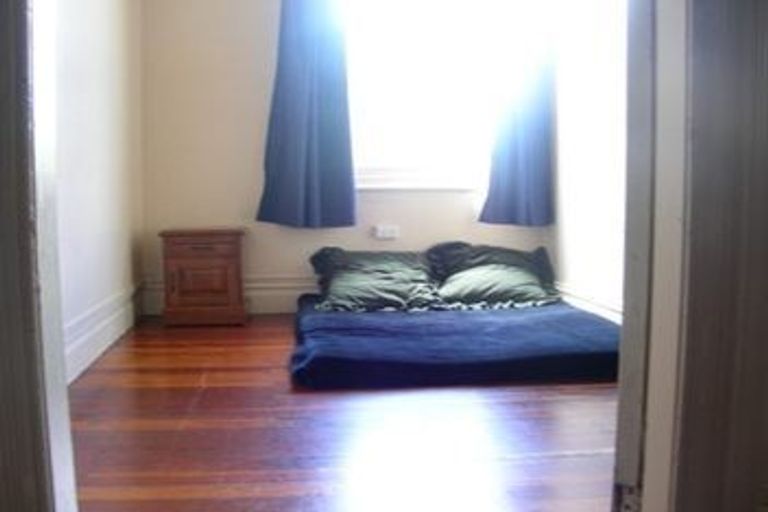 Photo of property in 1/98 Birkenhead Avenue, Birkenhead, Auckland, 0626