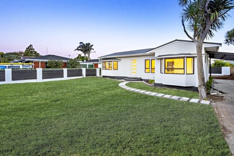 Photo of property in 6b Roys Road, Weymouth, Auckland, 2103