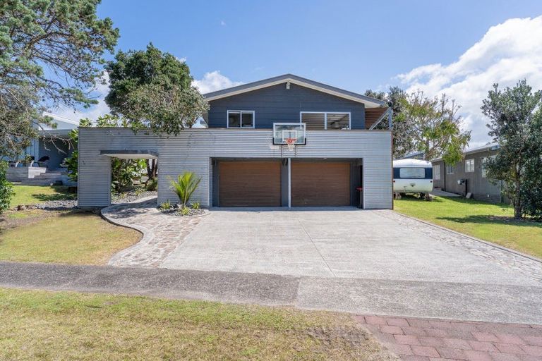 Photo of property in 6 Bell Road, Pauanui, Hikuai, 3579