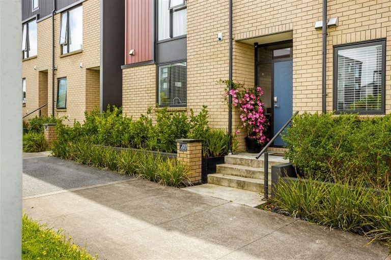 Photo of property in 22 Hobsonville Point Road, Hobsonville, Auckland, 0616