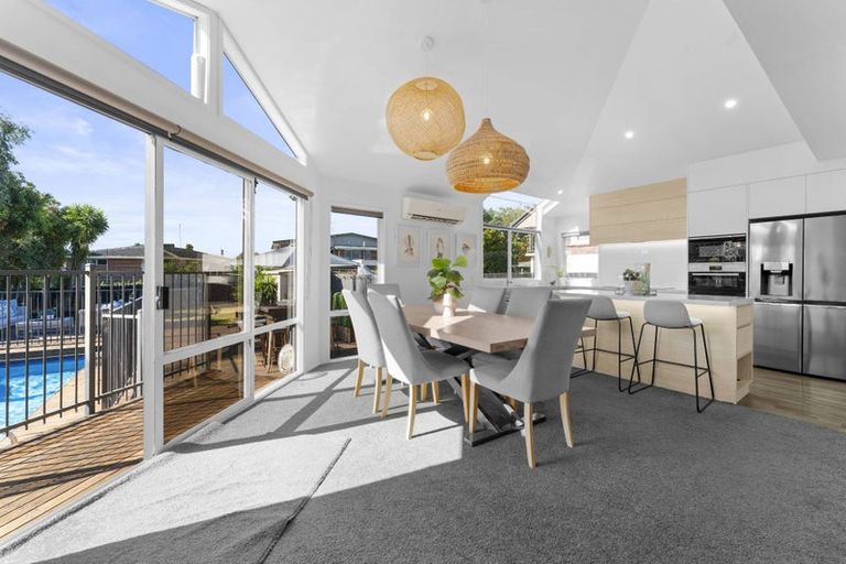 Photo of property in 9 The Anchorage, Sunnyhills, Auckland, 2010