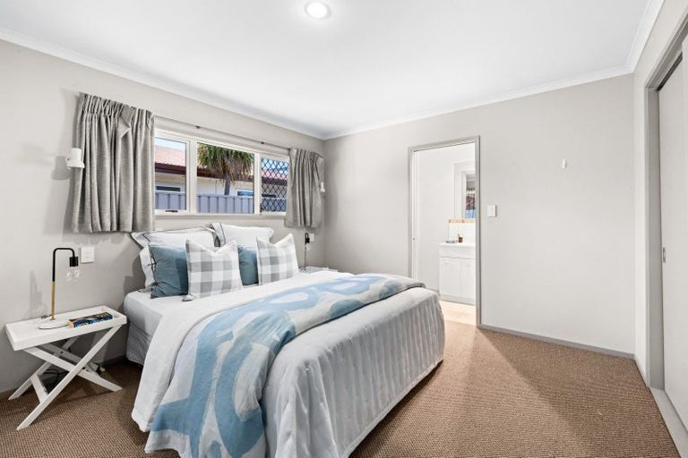 Photo of property in 1111c Karamu Road North, Mayfair, Hastings, 4122