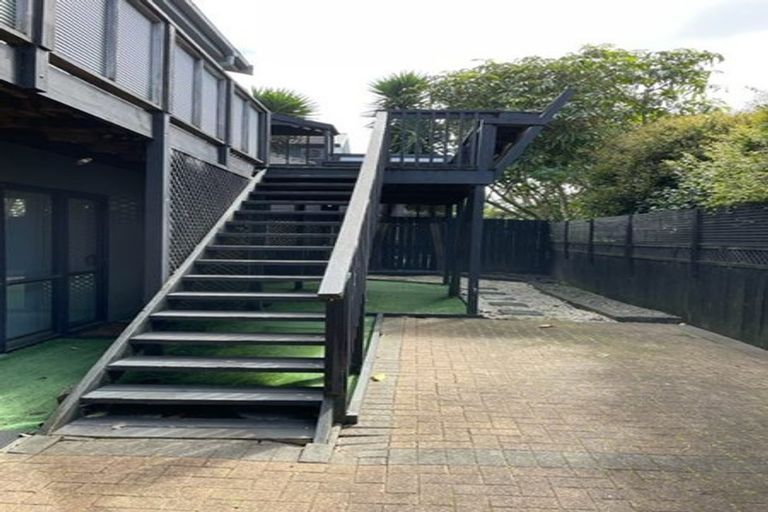 Photo of property in 49a Springfield Road, Morningside, Auckland, 1022