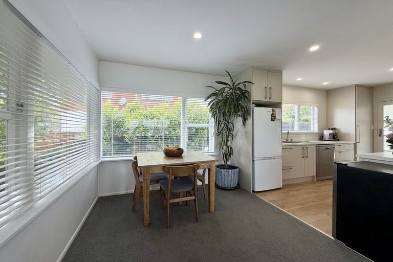 Photo of property in 3/85 Ocean View Road, Hillcrest, Auckland, 0627
