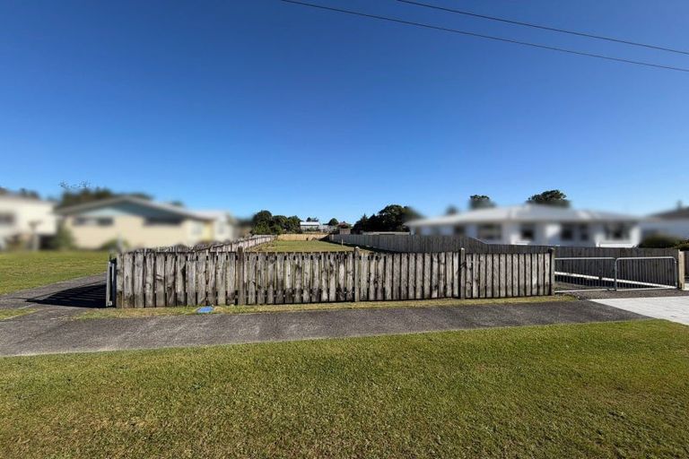 Photo of property in 42 Cloten Road, Stratford, 4332