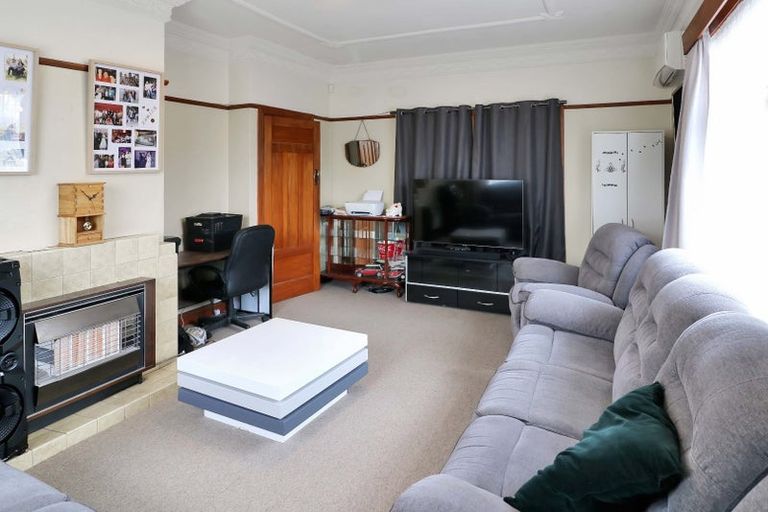 Photo of property in 8 Junction Street, Fairfield, Lower Hutt, 5011