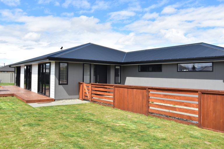 Photo of property in 13 Unwin Place, Twizel, 7901