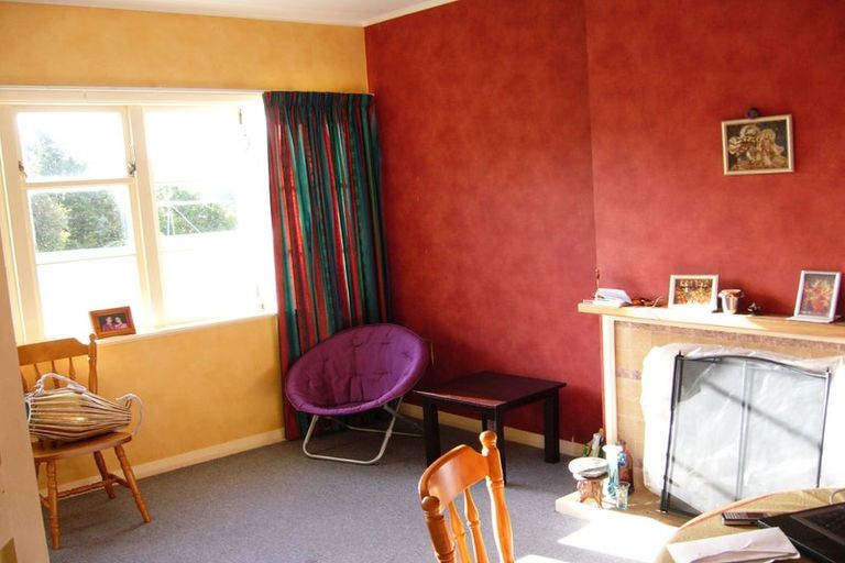 Photo of property in 66 Norton Park Avenue, Fairfield, Lower Hutt, 5011