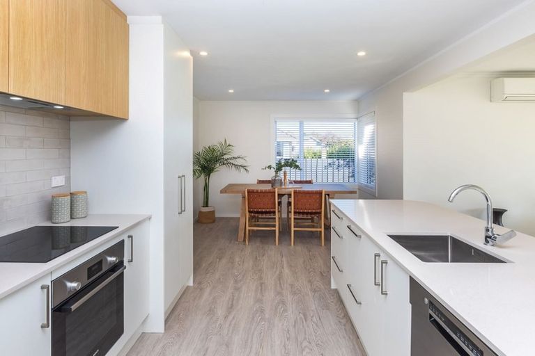 Photo of property in 19 Horton Place, Avondale, Christchurch, 8061