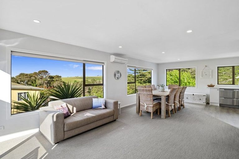 Photo of property in 16 Okura River Road, Okura, Albany, 0792