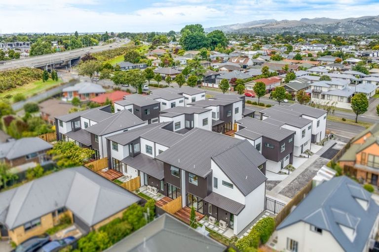 Photo of property in 115a Lincoln Road, Addington, Christchurch, 8024