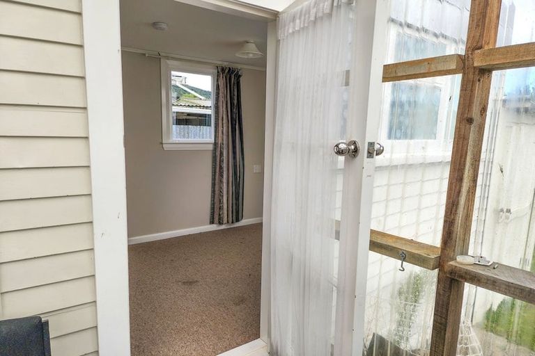 Photo of property in 6 Ashmore Avenue, Cobden, Greymouth, 7802