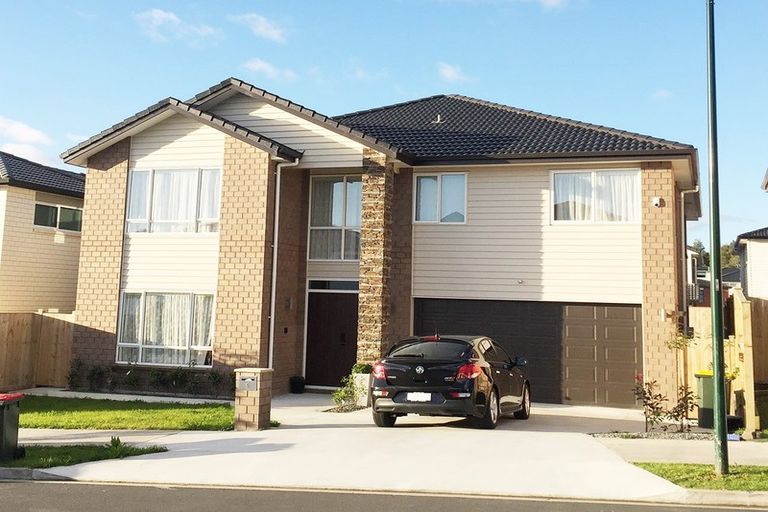 Photo of property in 5 Cloghfin Place, Flat Bush, Auckland, 2019