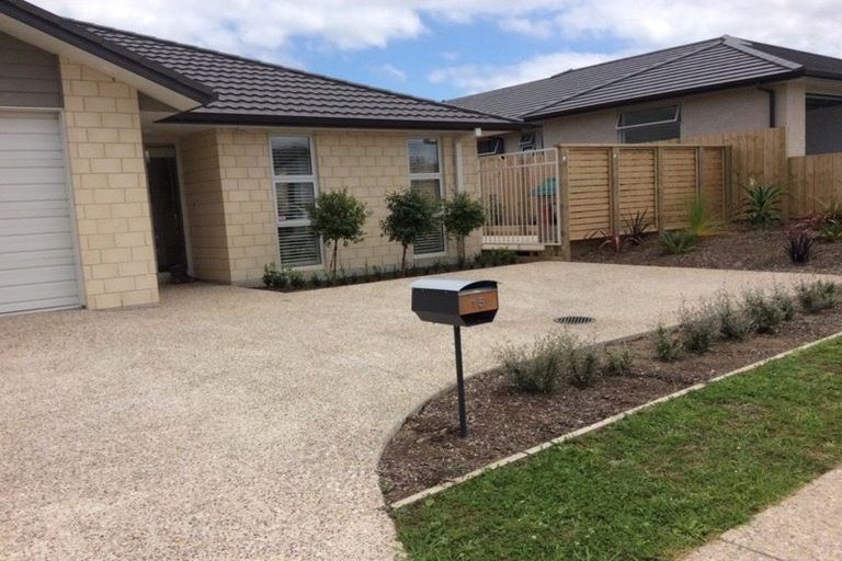 Photo of property in 15 Applin Lane, Pyes Pa, Tauranga, 3112