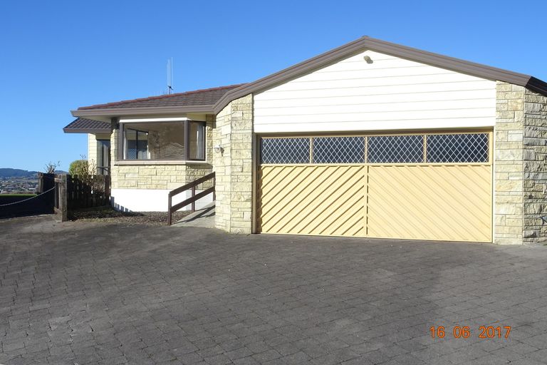 Photo of property in 4b Begonia Way, Greerton, Tauranga, 3112