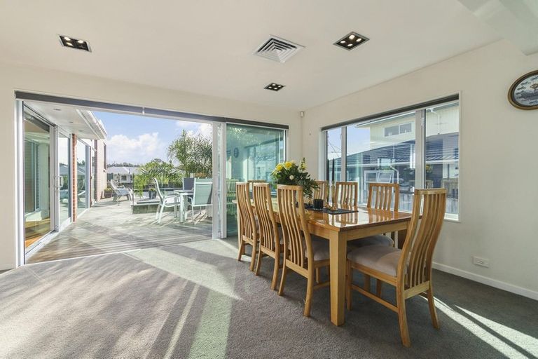 Photo of property in 444 Old Te Atatu Road, Te Atatu Peninsula, Auckland, 0610