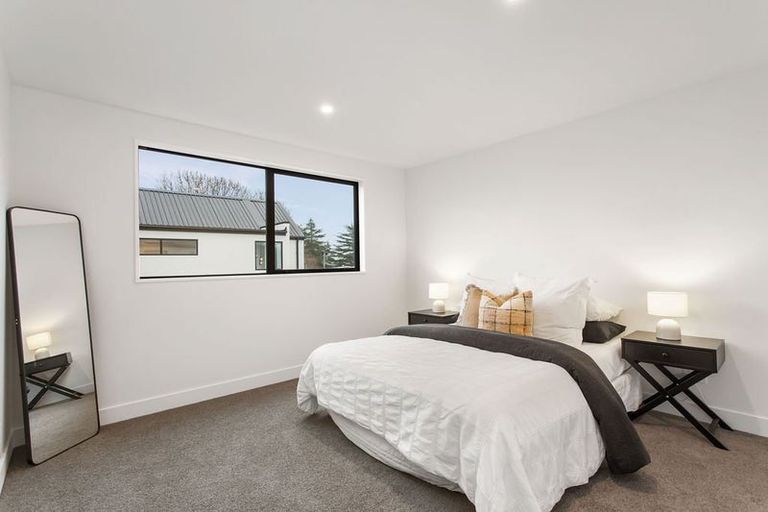 Photo of property in 17b Kirkwood Avenue, Upper Riccarton, Christchurch, 8041