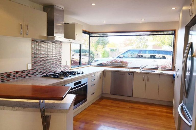 Photo of property in 2 Renoir Lane, Ilam, Christchurch, 8041