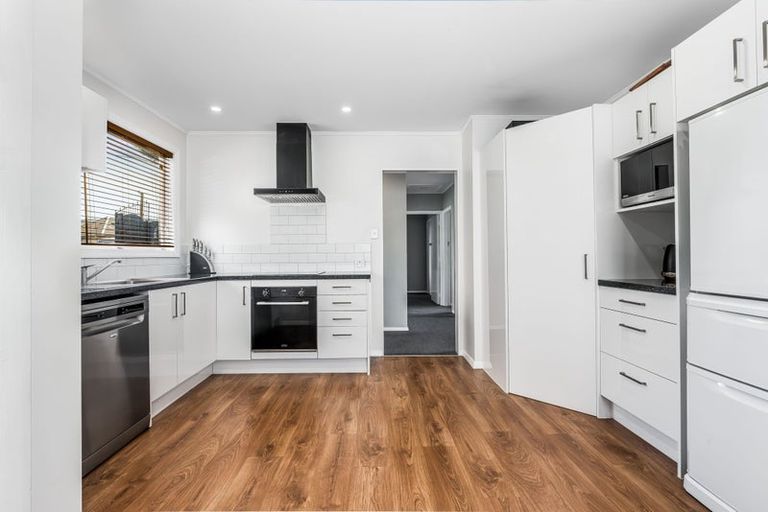 Photo of property in 77 Champion Street, Cannons Creek, Porirua, 5024