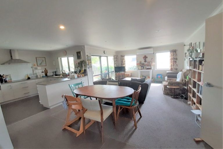 Photo of property in 15 Hogan Street, Pukekohe, 2120