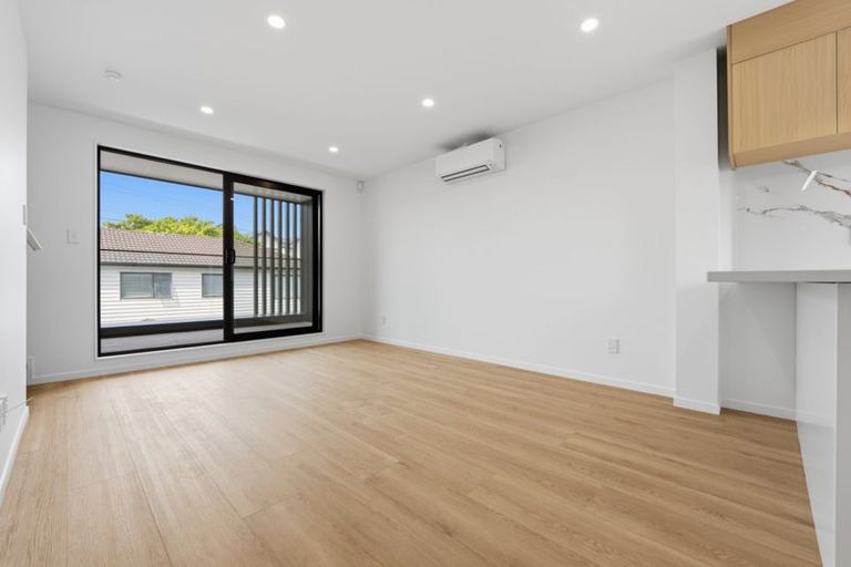 Photo of property in 8/201 Sunnynook Road, Wairau Valley, Auckland, 0627